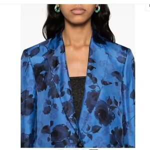 New with tags. Alberto Biani couture silk print blazer